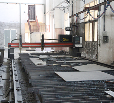 激光数控切割机